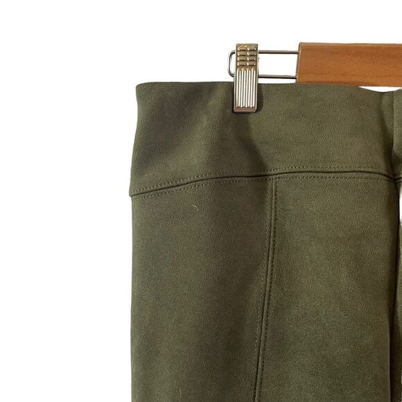 By Anthropologie Faux Suede Green Leggings Zipper Hem Size 30 - Picture 6 of 7
